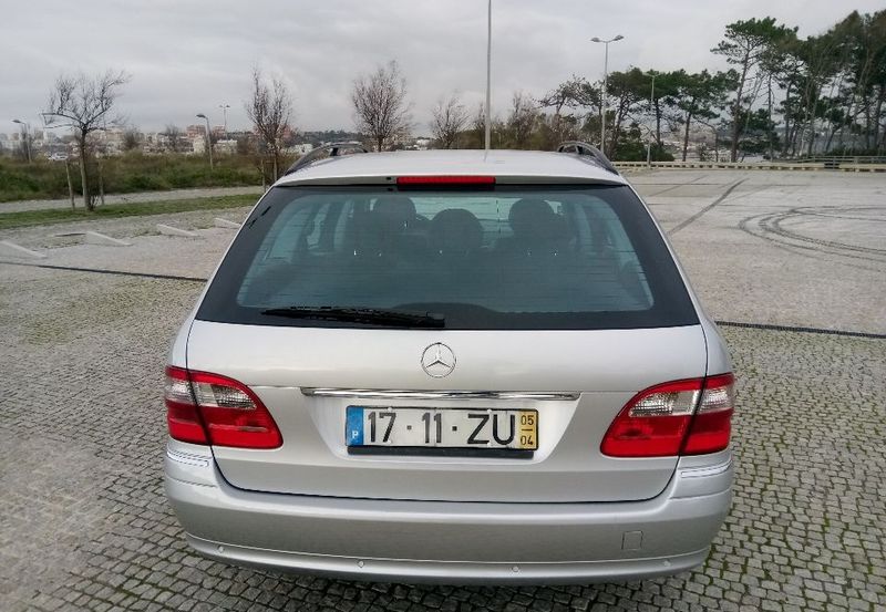 Mercedes-Benz E • 2005 • 31,086 km 2
