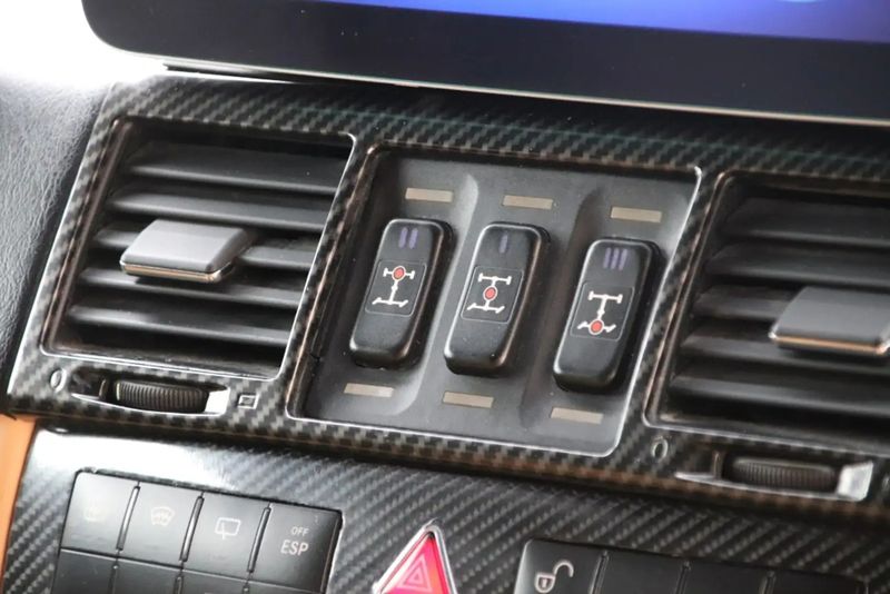 Mercedes-Benz G-Class • 2010 • 299,000 km 7