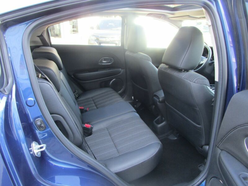 Honda HR-V • 2015 • 127,600 km 8