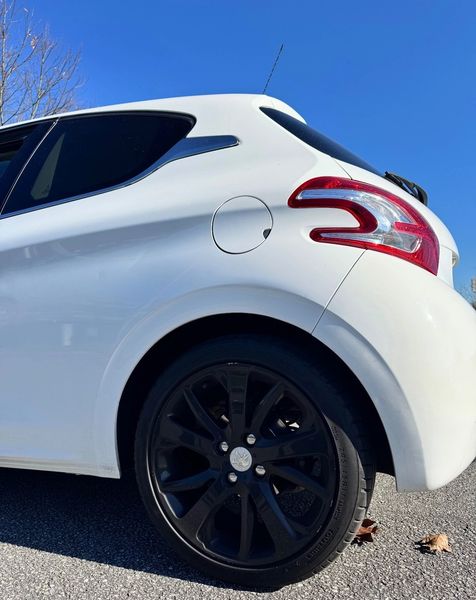 Peugeot 2008 • 2012 • 177,000 km 5