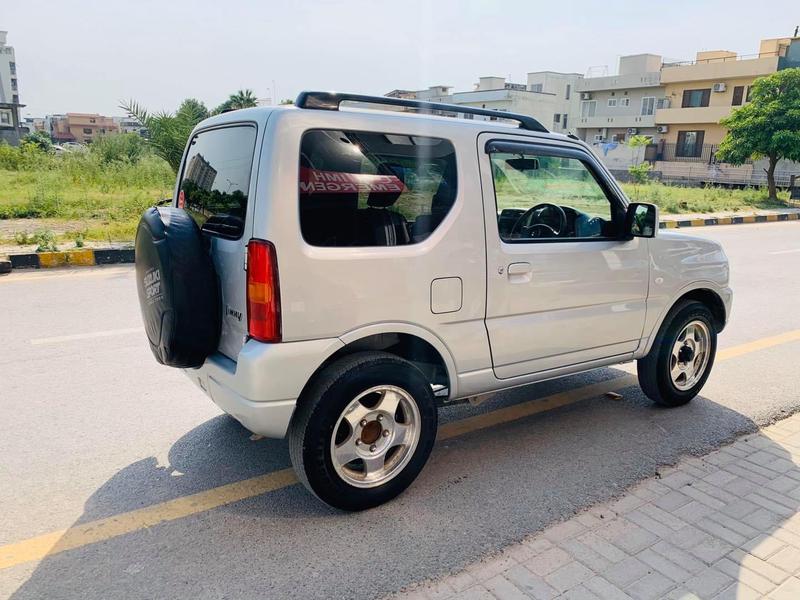 Suzuki Jimny • 2014 • 28,000 km 1