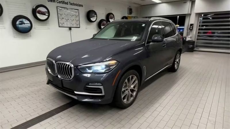 BMW X5 • 2021 • 12,508 km 1