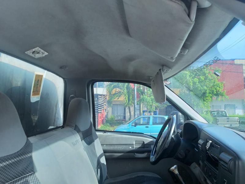 Ford 350 • 2006 • 312,666 km 4