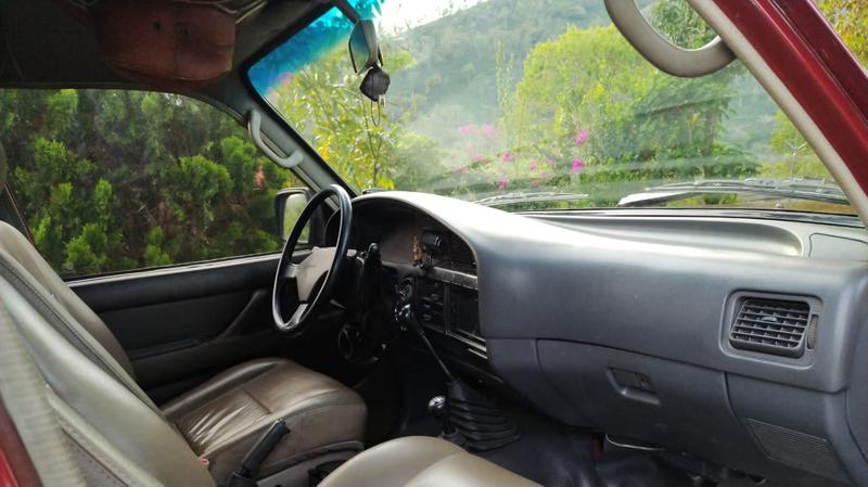 Toyota Land Cruiser • 1993 • 380,000 km 4