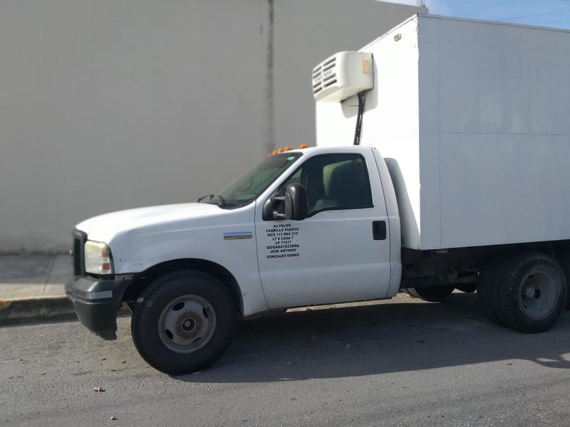 Ford 350 • 2006 • 312,666 km 8