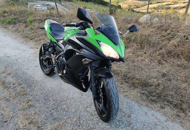 Kawasaki ninja 650 • 2019 • 1,554 km 1