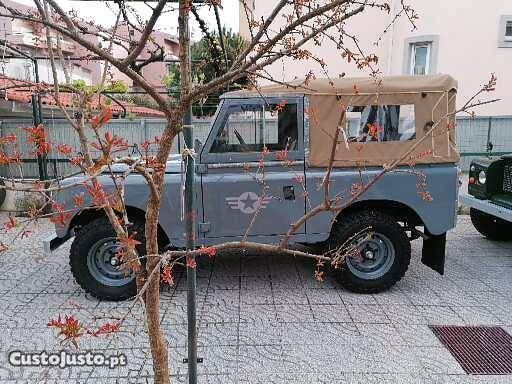 Land Rover LR3 • 1981 • 29,999 km 4