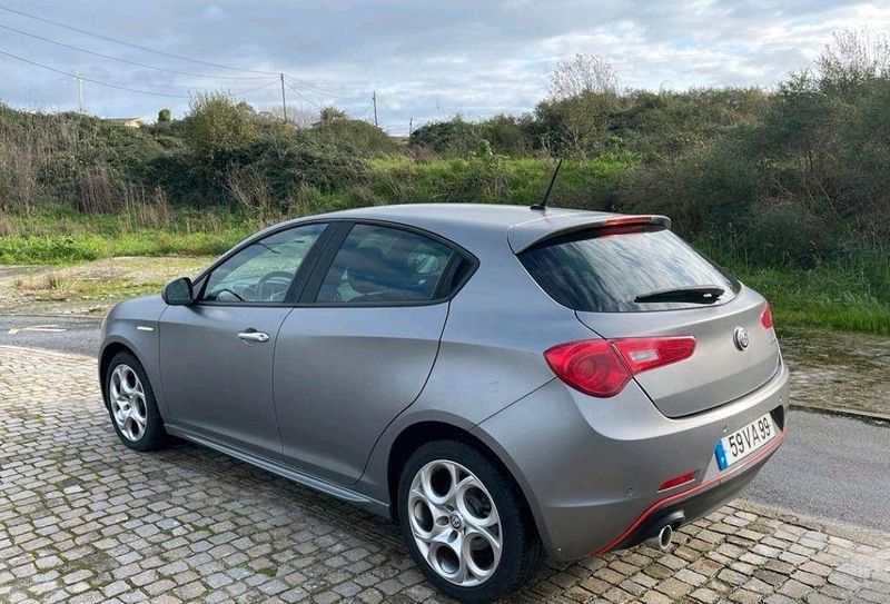 Alfa Romeo Giulietta • 2020 • 39,999 km 1