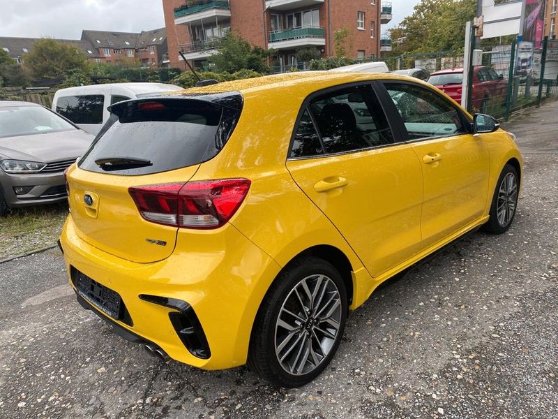 Kia Rio • 2018 • 64,402 km 5