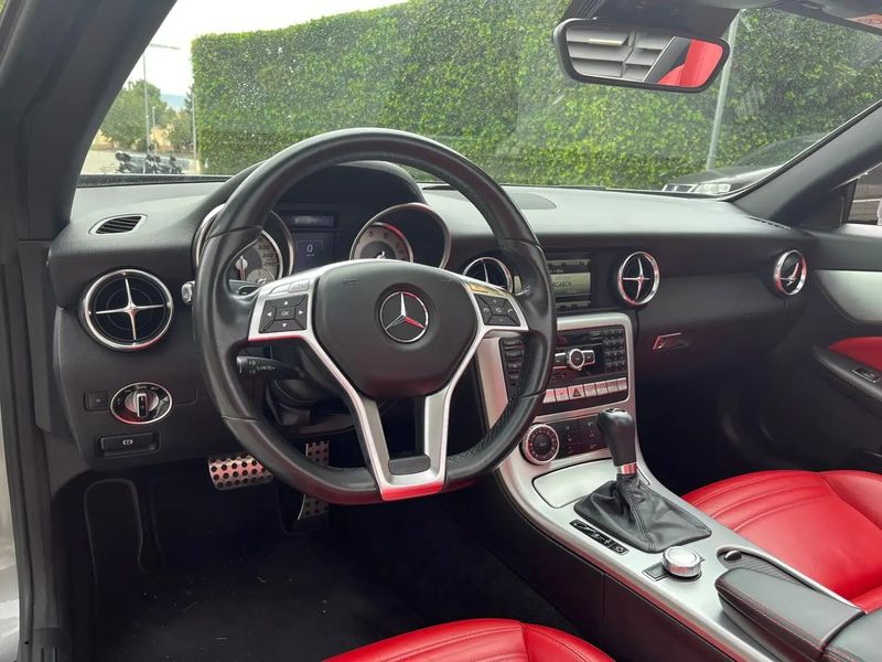 Mercedes-Benz SLK • 2014 • 144,947 km 4