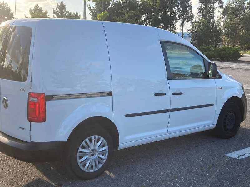 Volkswagen Caddy Van • 2016 • 213,000 km 5
