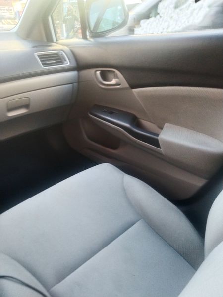 Honda Civic • 2013 • 113,000 km 8