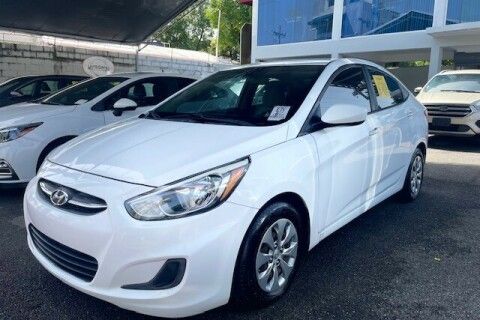 Hyundai Accent • 2016 • 32 km 3