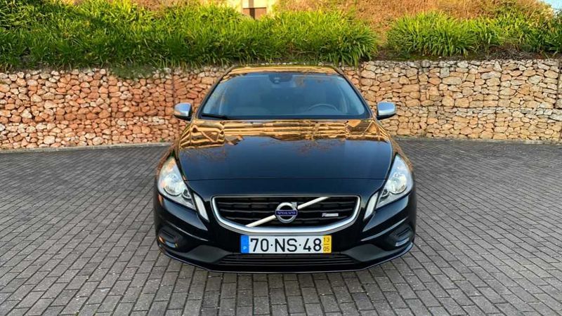 Volvo V60 • 2013 • 157,000 km 2