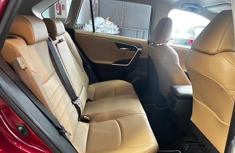 Toyota RAV4 • 2021 • 16,047 km 10