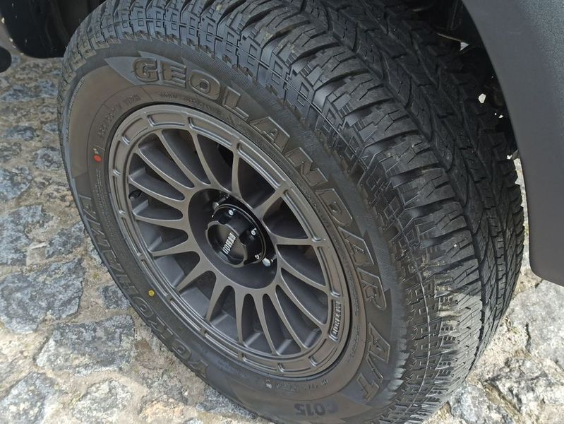 Toyota Hilux • 2015 • 175,000 km 7