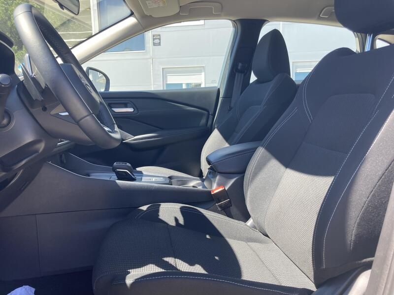 Nissan Qashqai • 2023 • 21,557 km 23