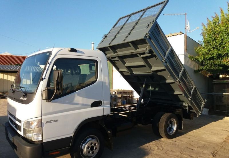 Mitsubishi Fuso canter • 2010 • 70,000 km 1