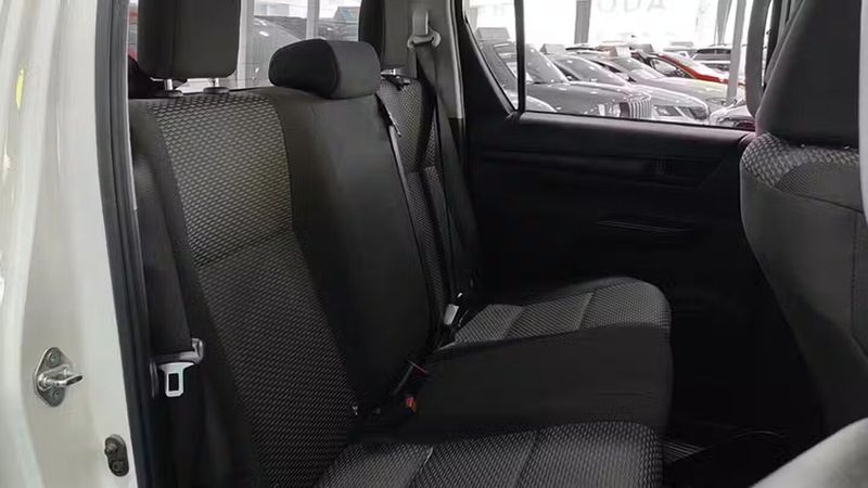 Toyota Hilux • 2022 • 53,912 km 5