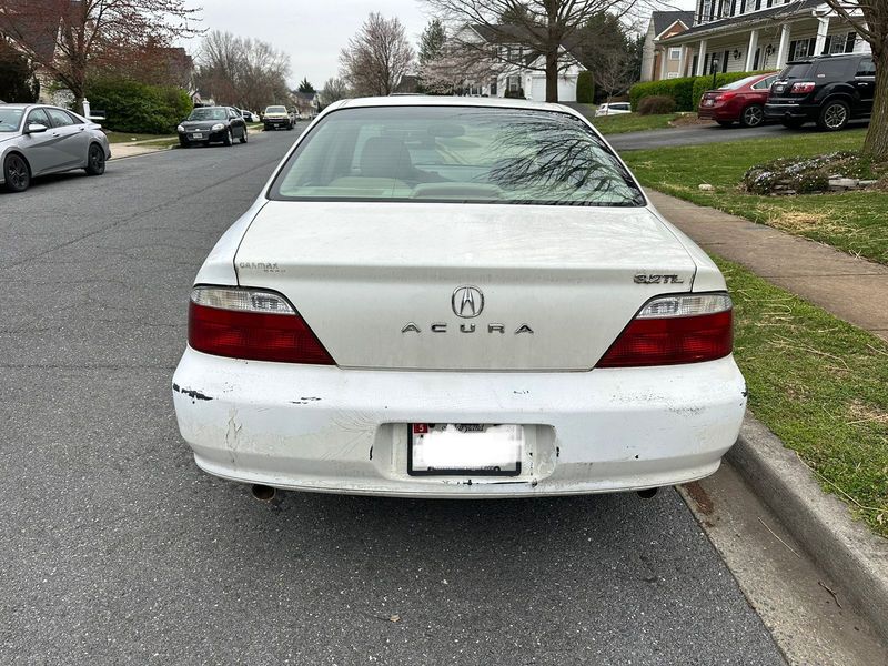 Acura TL • 2003 • 187,000 km 4