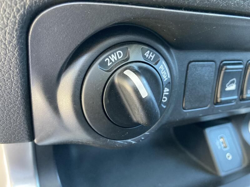 Nissan Navara • 2021 • 70,265 km 44