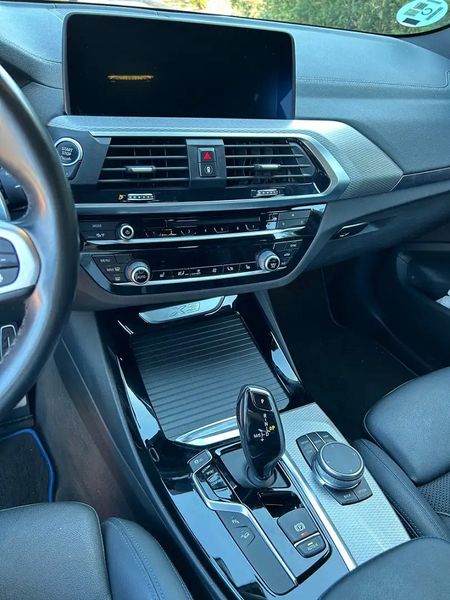 BMW X3 • 2019 • 87,200 km 6