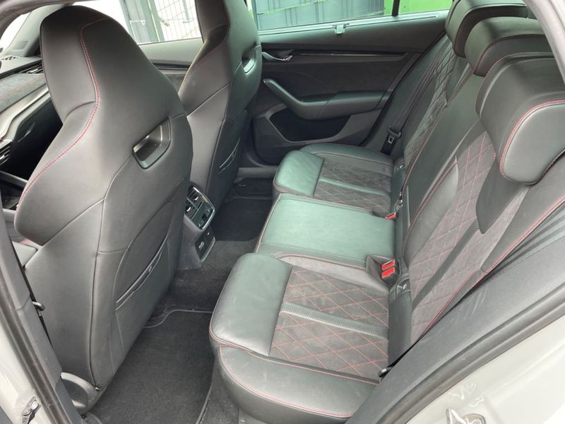 Škoda Octavia Combi • 2021 • 50,000 km 5