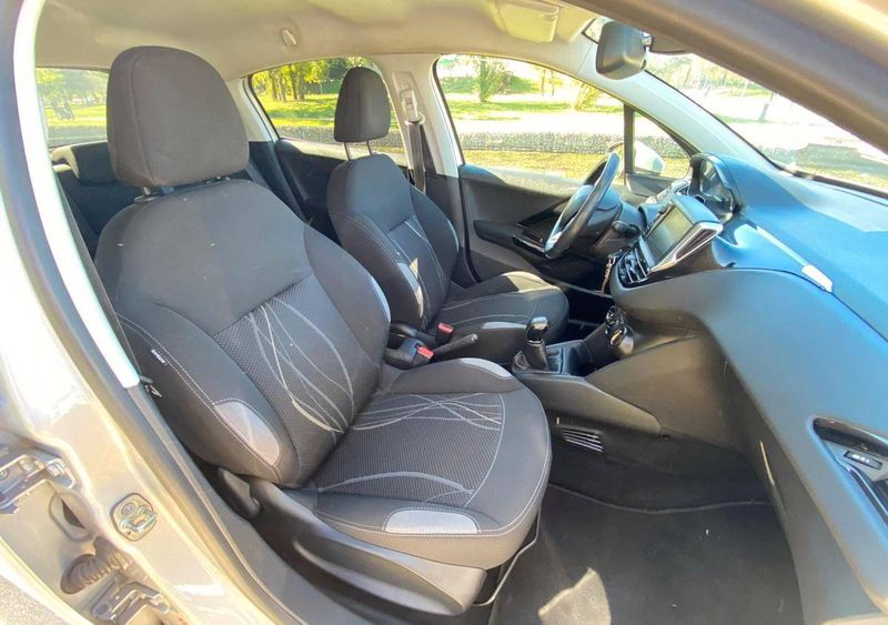 Peugeot 207 • 2013 • 129,999 km 8