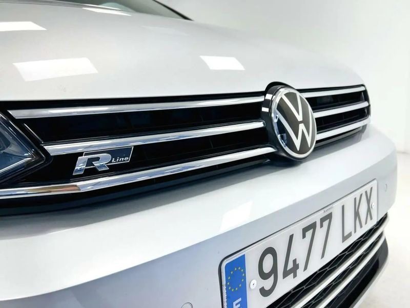 Volkswagen Touran • 2020 • 89,000 km 9