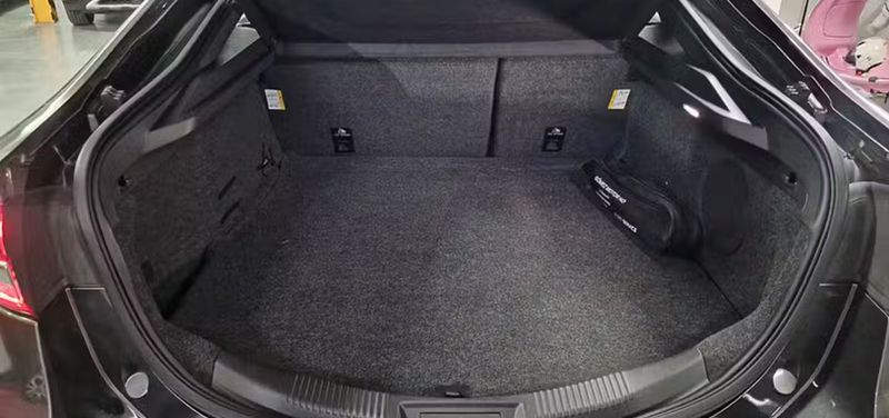 Ford Mondeo • 2020 • 111,473 km 10