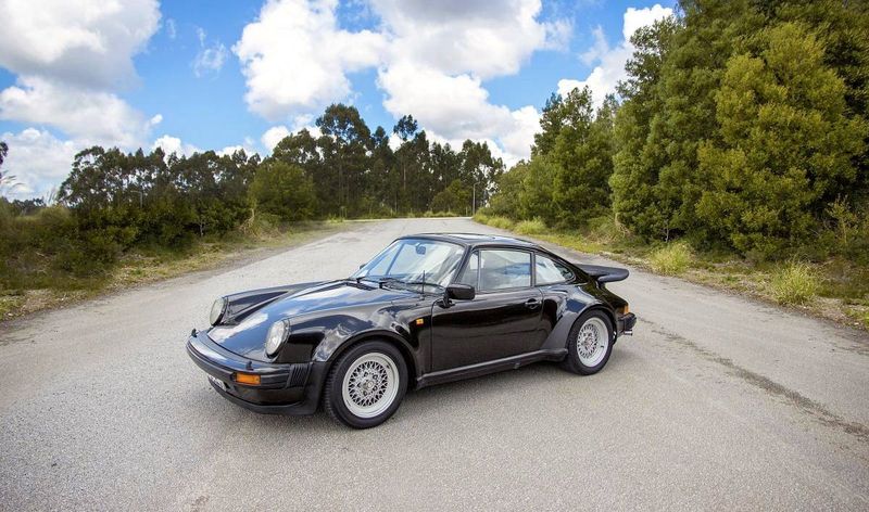 Porsche 911 • 1980 • 100,000 km 6