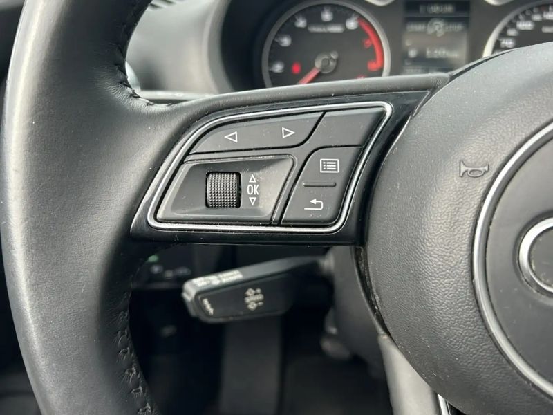 Audi A3 Cabriolet • 2020 • 76,521 km 5