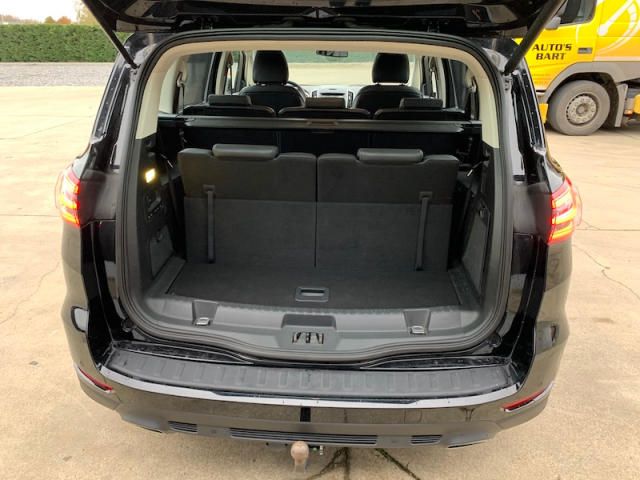 Ford S-Max • 2016 • 113,367 km 4