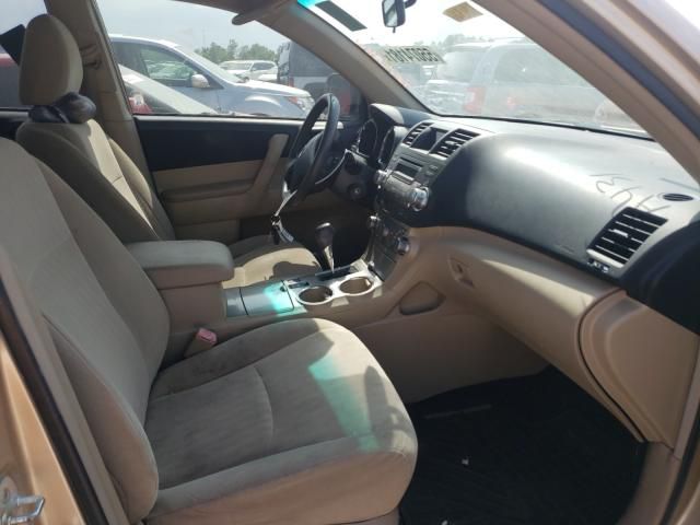 Toyota Highlander • 2011 • 10,000 km 3