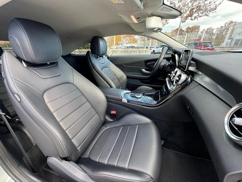 Mercedes-Benz C-Class • 2017 • 63,300 km 11