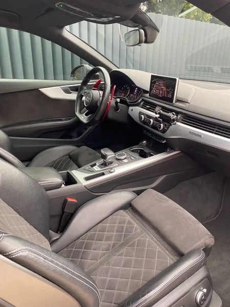 Audi RS 5 • 2017 • 99,000 km 2