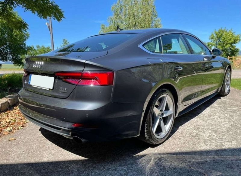 Audi A5 • 2017 • 115,000 km 6