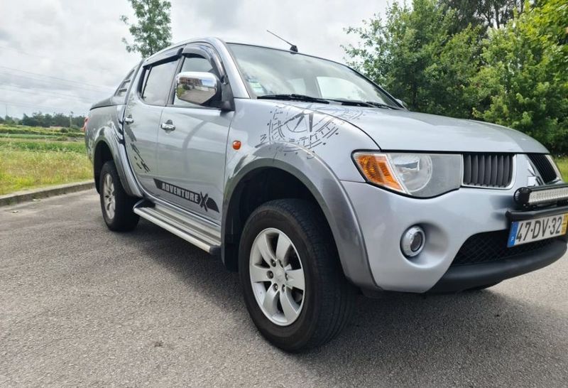 Mitsubishi L200 • 2007 • 107,000 km 2