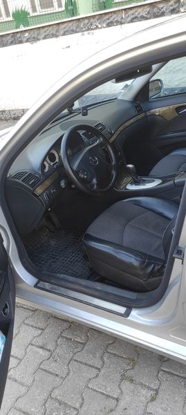 Mercedes-Benz E • 2004 • 567,000 km 4