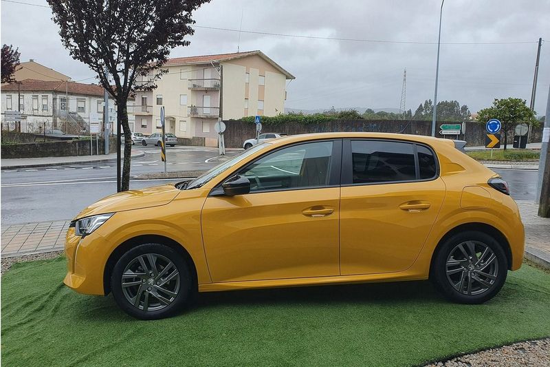 Peugeot 2008 • 2022 • 10,000 km 4