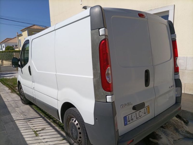 Opel Vivaro • 2010 • 315,000 km 3