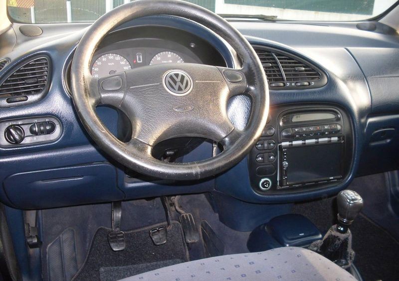 Volkswagen Sharan • 1999 • 349,999 km 5