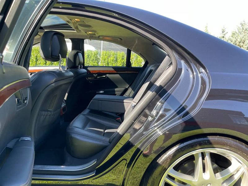 Mercedes-Benz S-Class • 2011 • 149,000 km 14