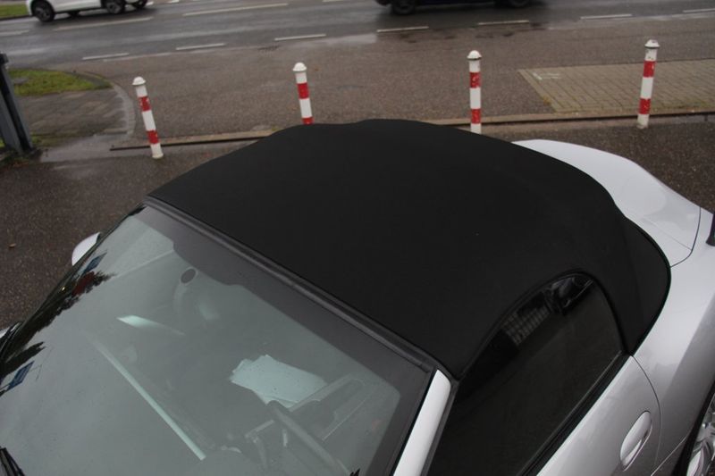 BMW Z4 • 2003 • 940,000 km 15