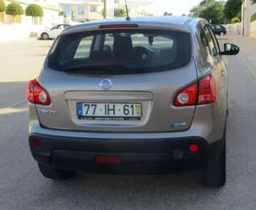 Nissan Qashqai • 2009 • 140,800 km 2