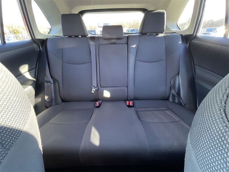 Toyota RAV4 • 2019 • 40,000 km 3