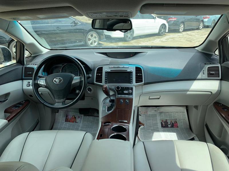 Toyota Avanza • 2010 • 32,423 km 7