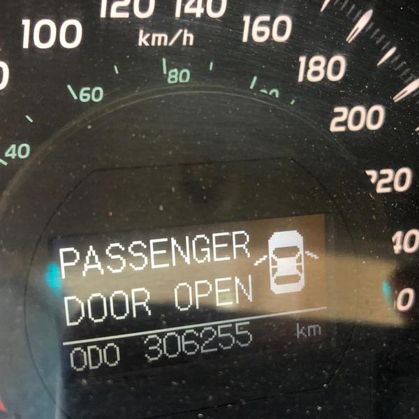 Toyota 4 Runner Limited • 2010 • 306,255 km 3