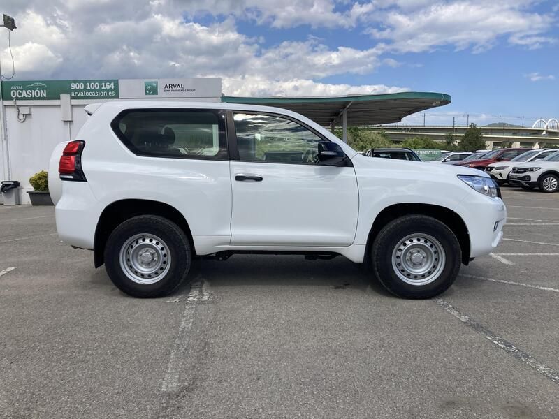 Toyota Land Cruiser • 2020 • 43,764 km 9