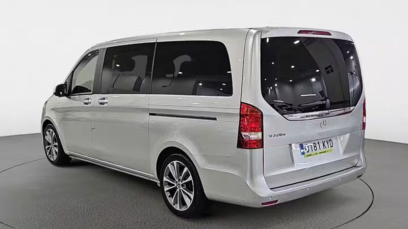 Mercedes-Benz 310 Van • 2019 • 134,431 km 3